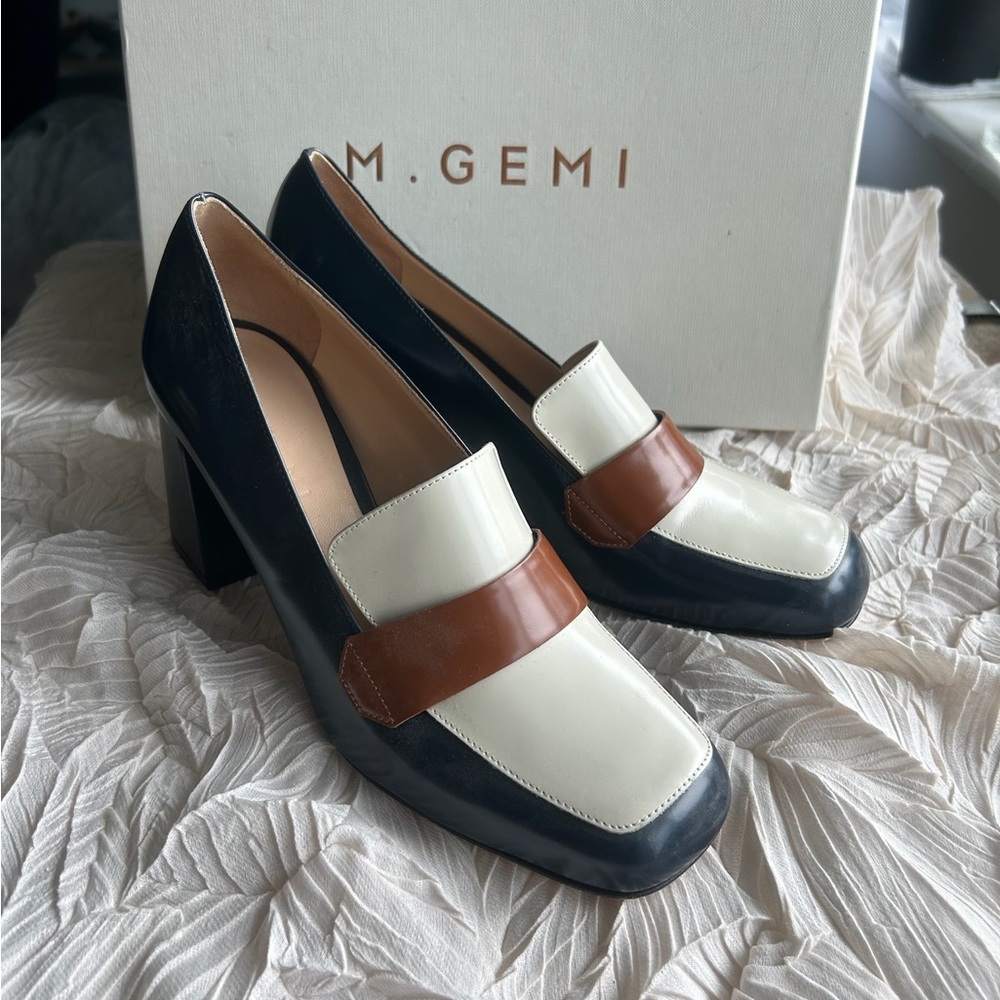 Italian leather pumps